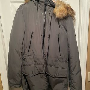 Guess mens snorkel jacket. Brand new, worm only 3 times.